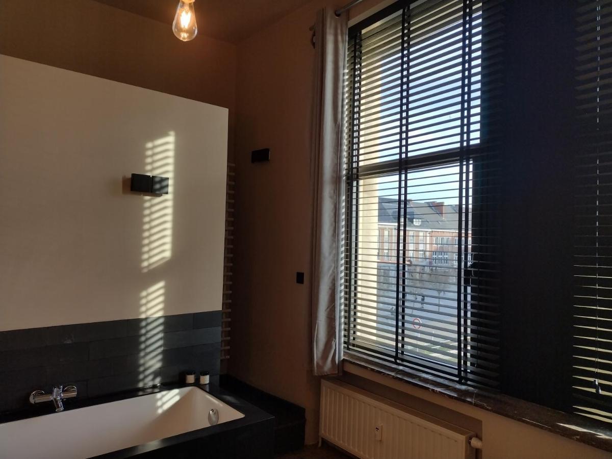 Bed and Breakfast Peter House Нивель Экстерьер фото