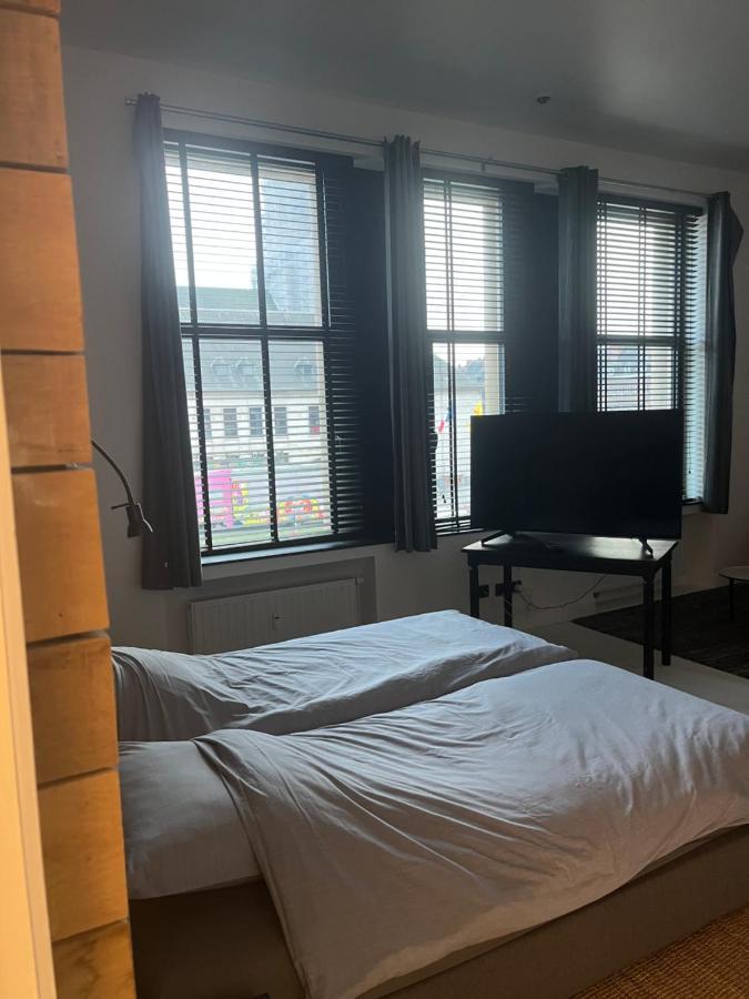 Bed and Breakfast Peter House Нивель Экстерьер фото