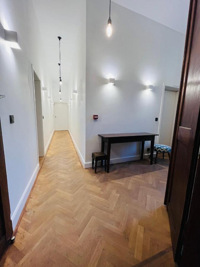 Bed and Breakfast Peter House Нивель Экстерьер фото