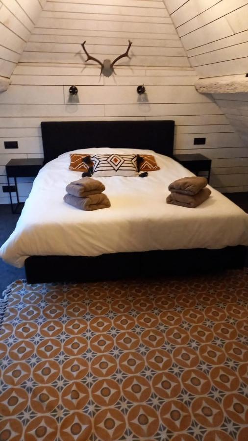 Bed and Breakfast Peter House Нивель Экстерьер фото